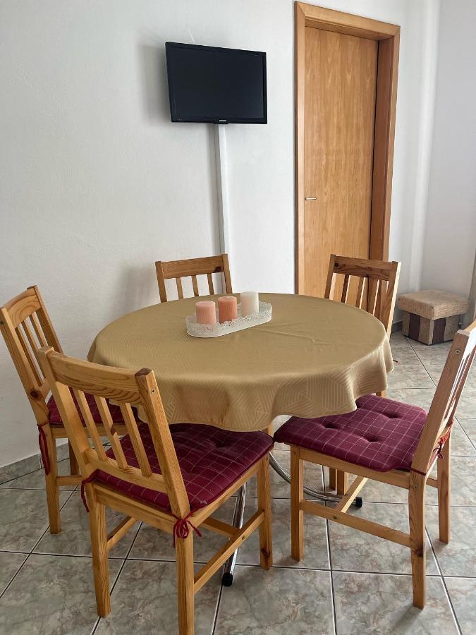 Apartmani Nada Primosten Exterior photo