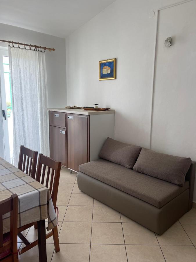 Apartmani Nada Primosten Exterior photo