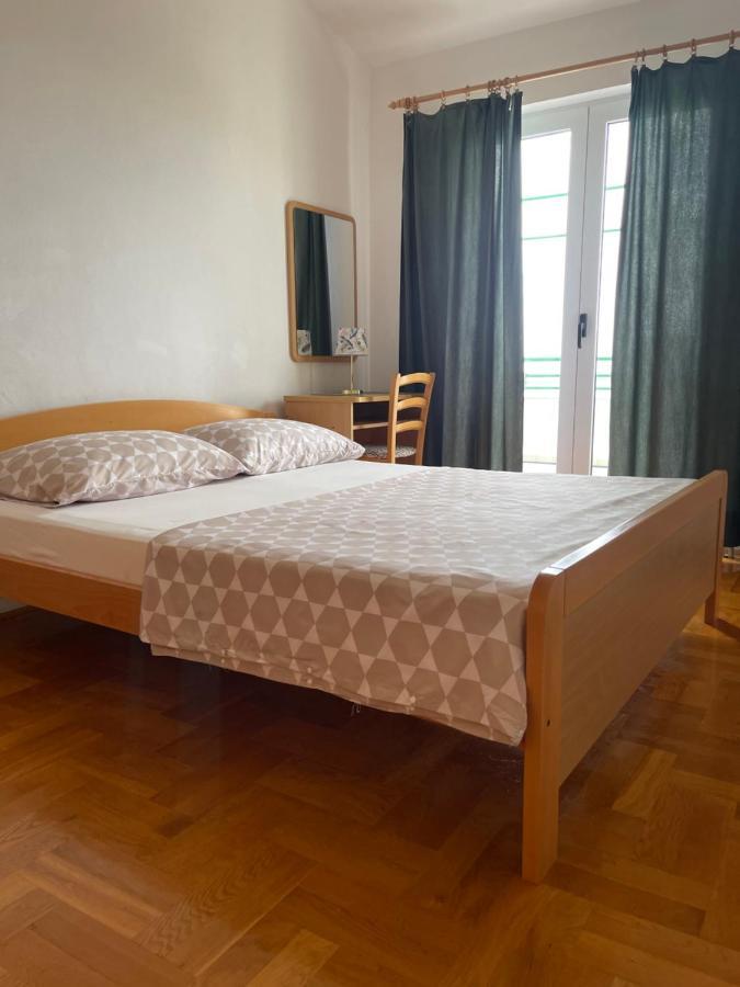 Apartmani Nada Primosten Exterior photo
